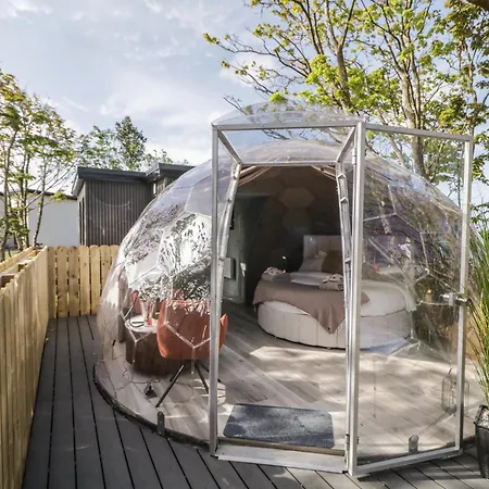 Number 2 Dome Holiday home