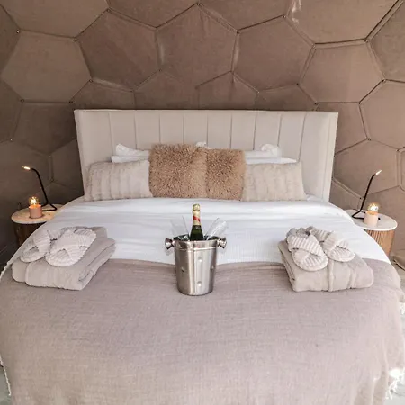Number 2 Dome Holiday home *